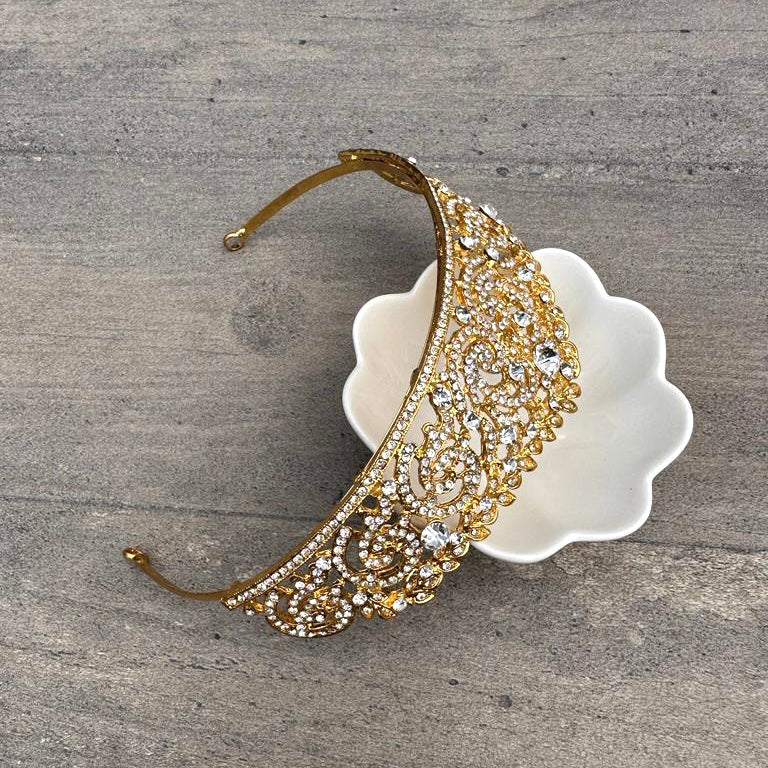 Tiara COR006