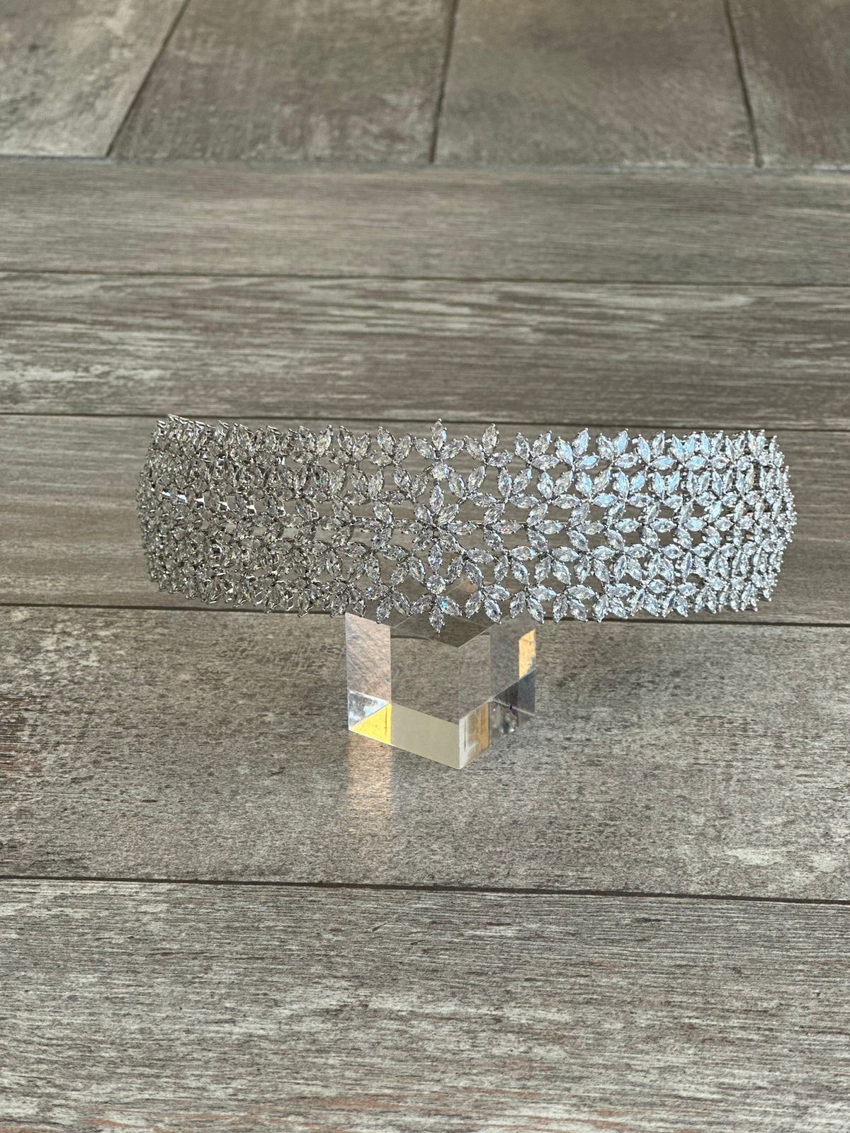 Tiara COR400