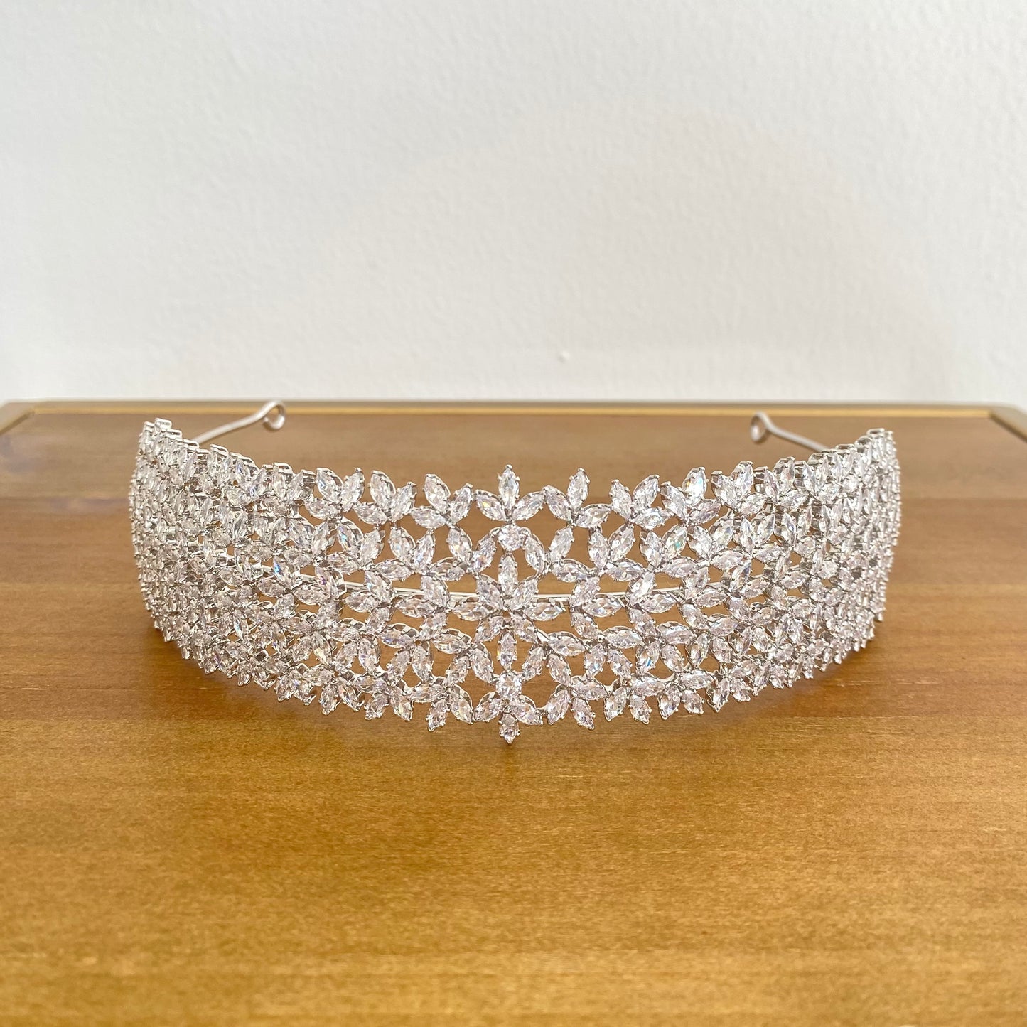 Tiara COR400