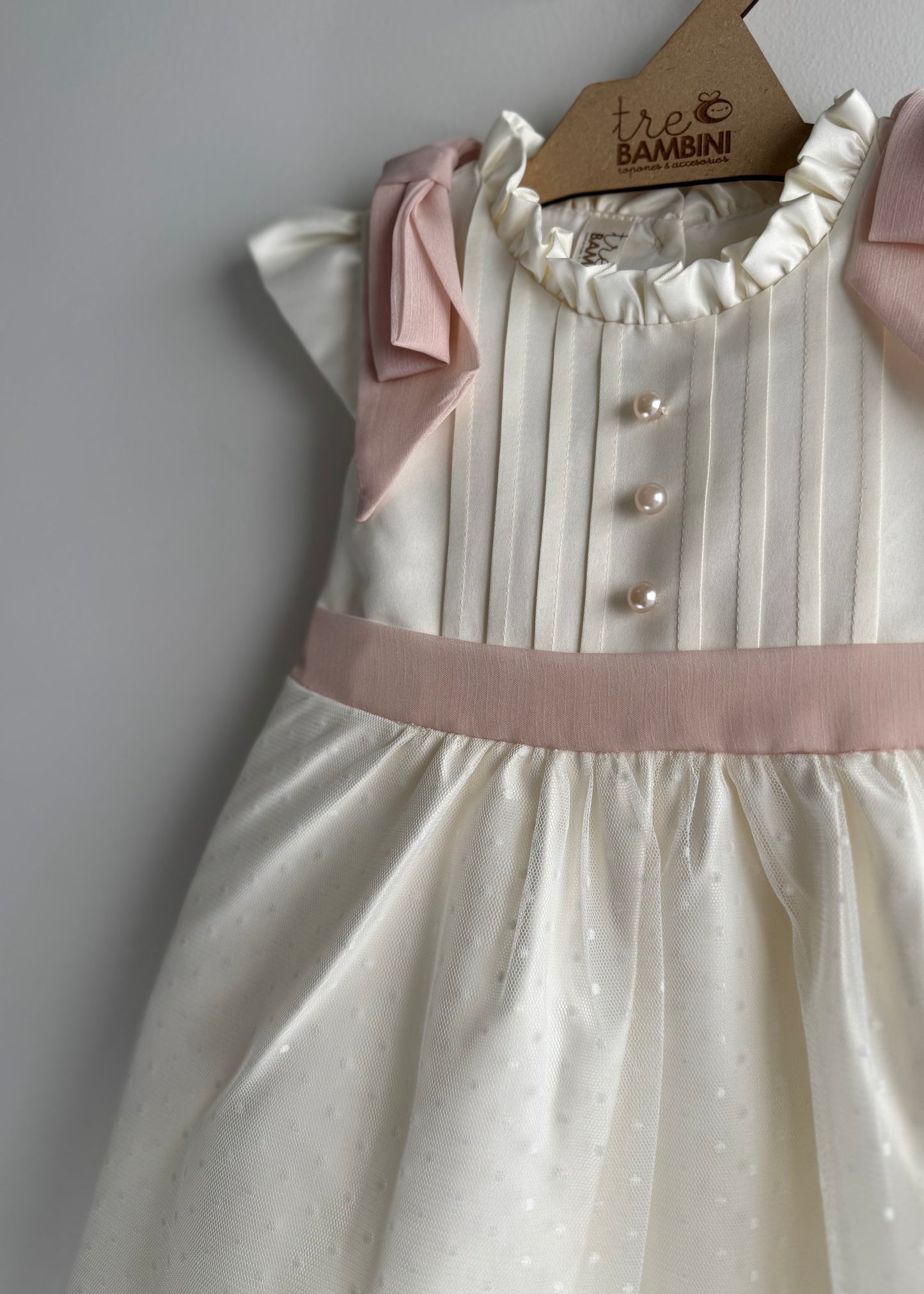 Batita o vestido de bautizo para niña marca Tre Bambini - Modelo Bari