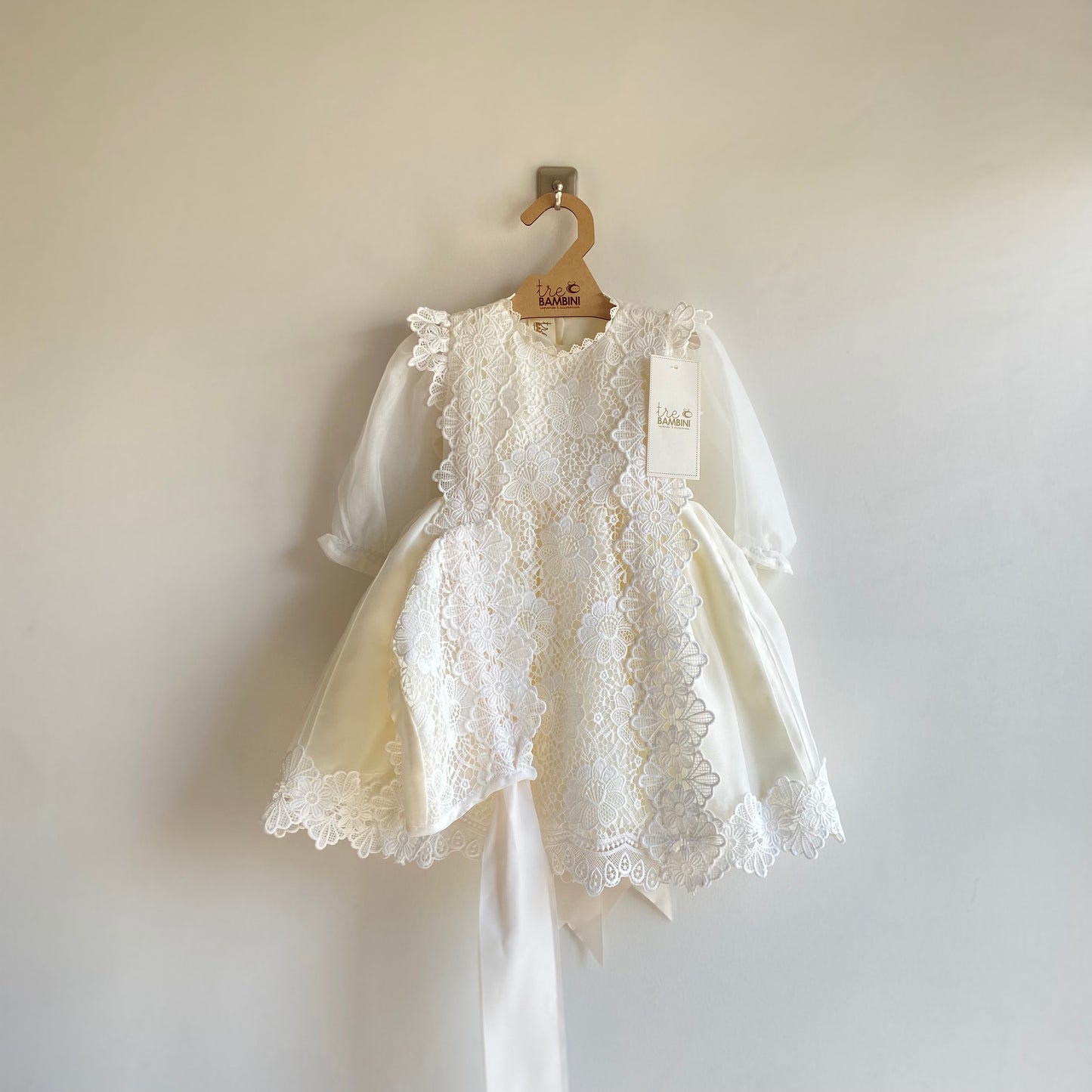 Ropón de bautizo para niña - Modelo Catania