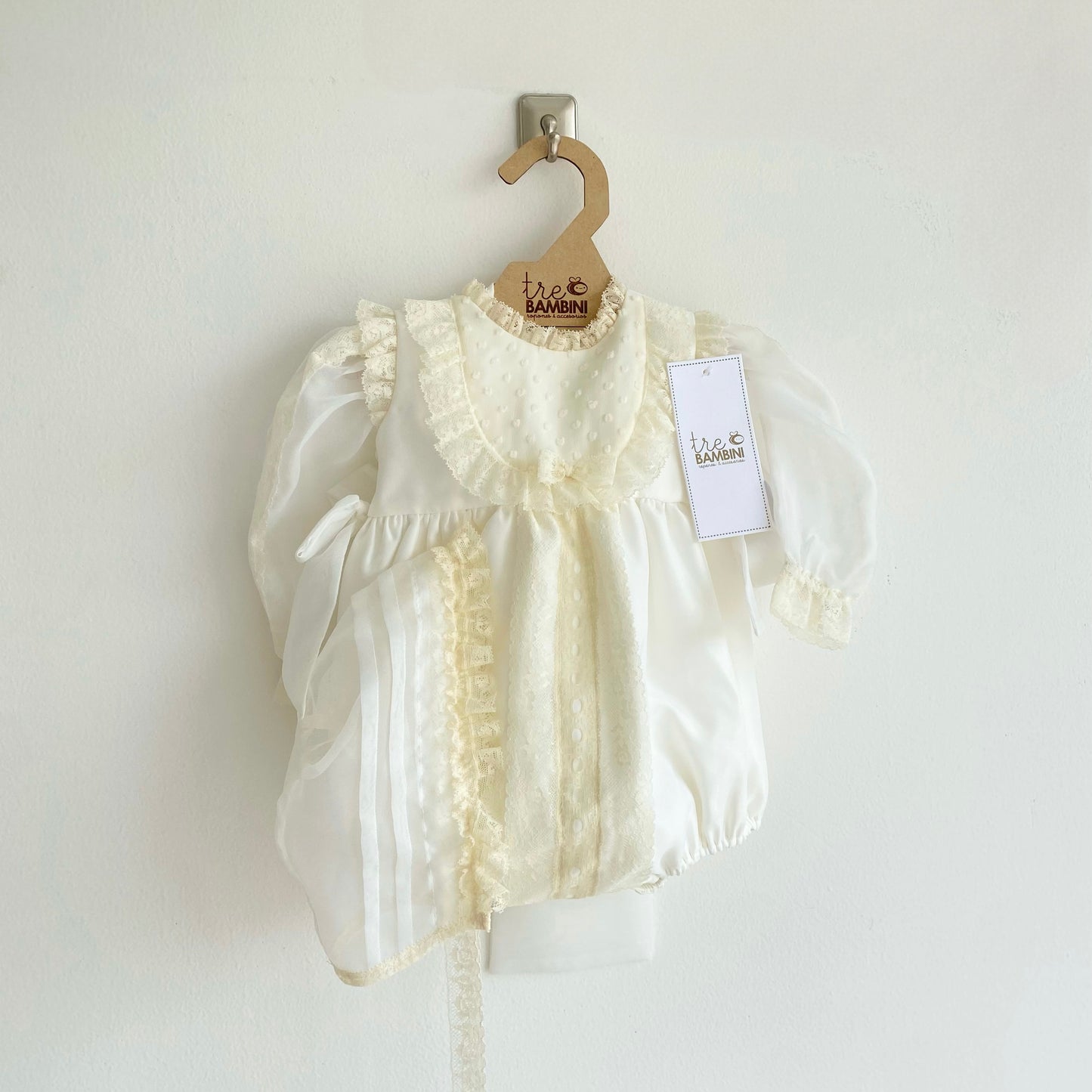 Ropón de bautizo para niña - Modelo Salerno