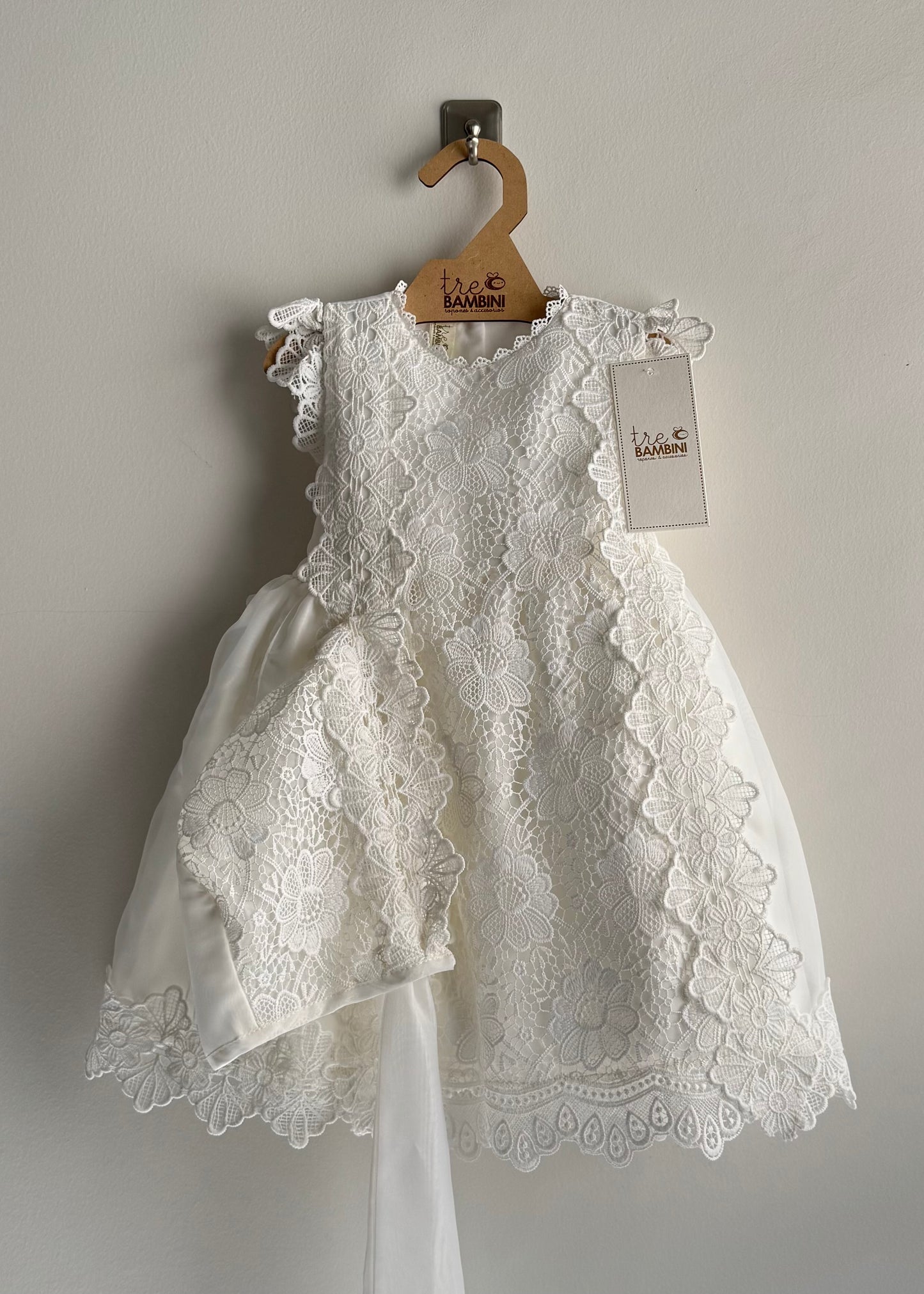 Ropón de bautizo para niña marca Tre Bambini - Modelo Catania