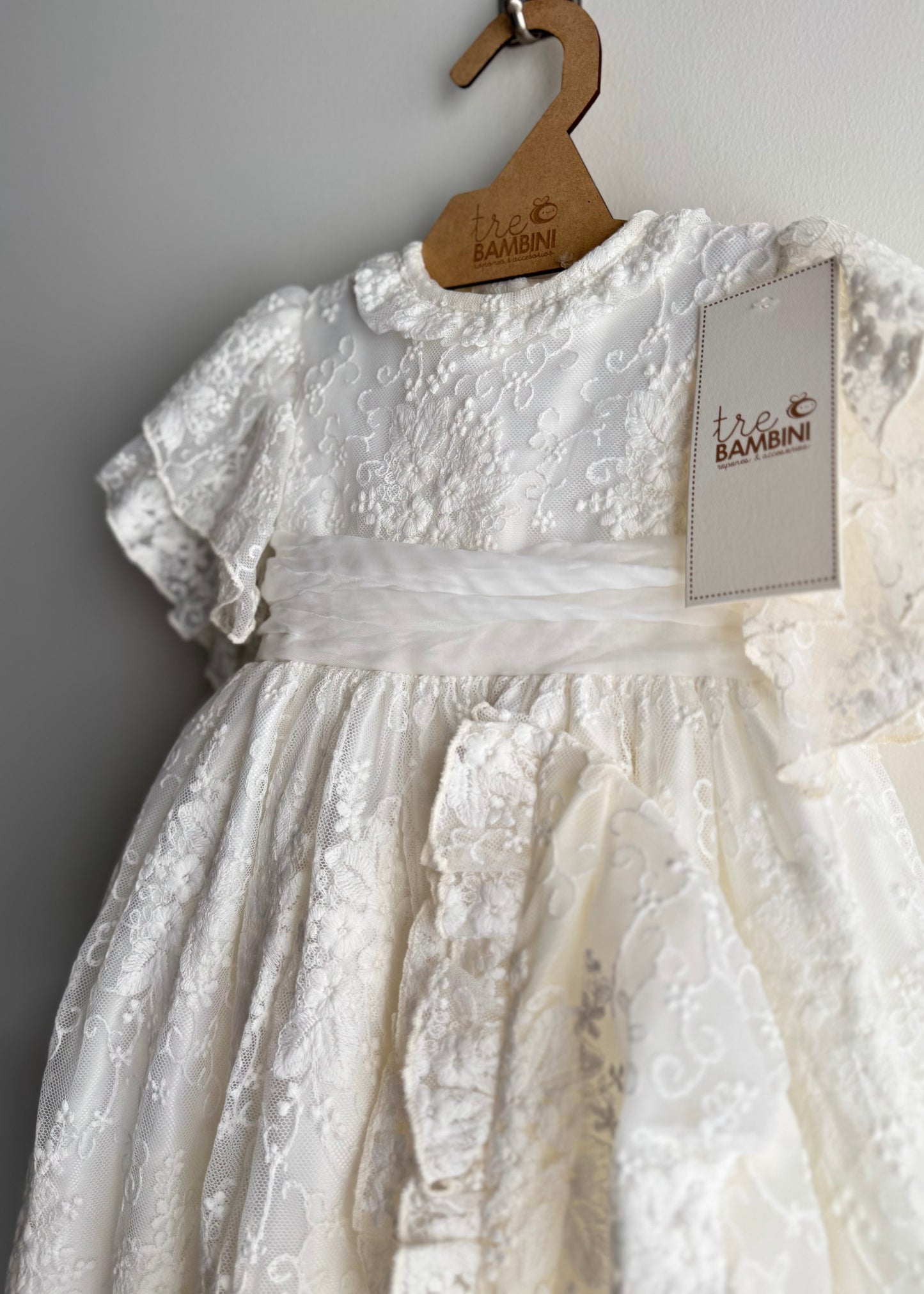 Ropón de bautizo para niña marca Tre Bambini - Modelo Amalfi