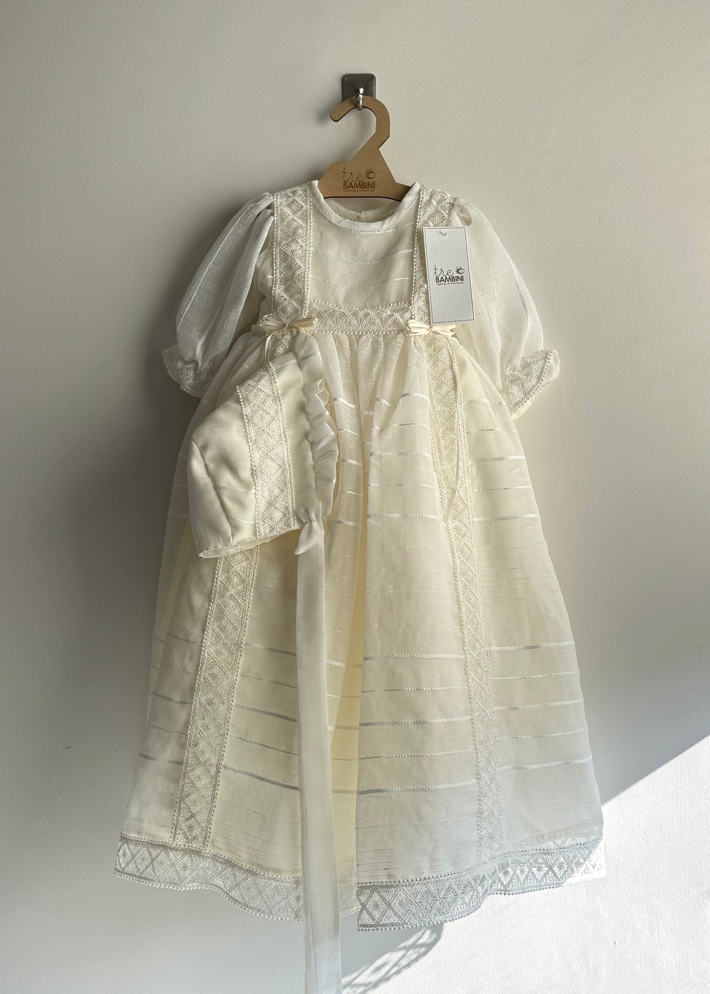 Ropón de bautizo para niña marca Tre Bambini - Modelo Florencia