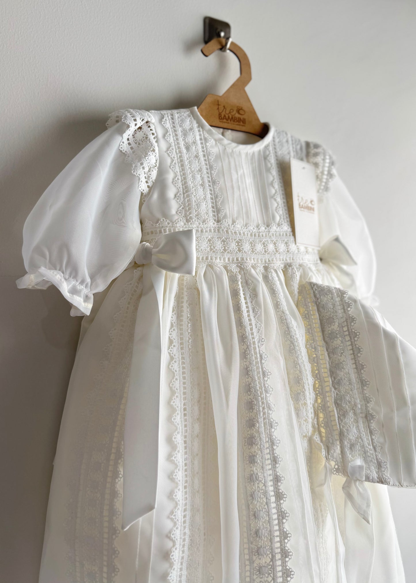 Ropón de bautizo para niña marca Tre Bambini - Modelo Roma