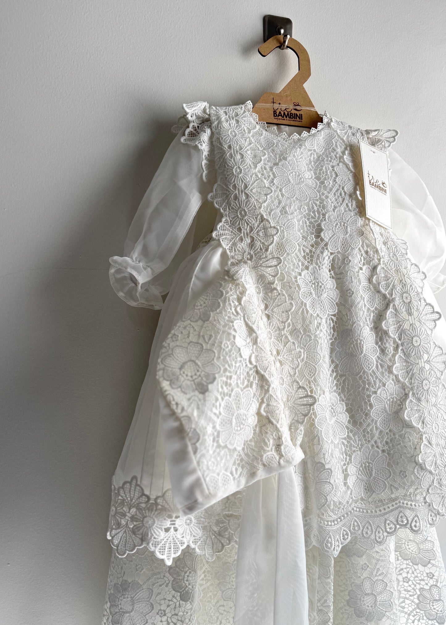 Ropón de bautizo para niña marca Tre Bambini - Modelo Catania