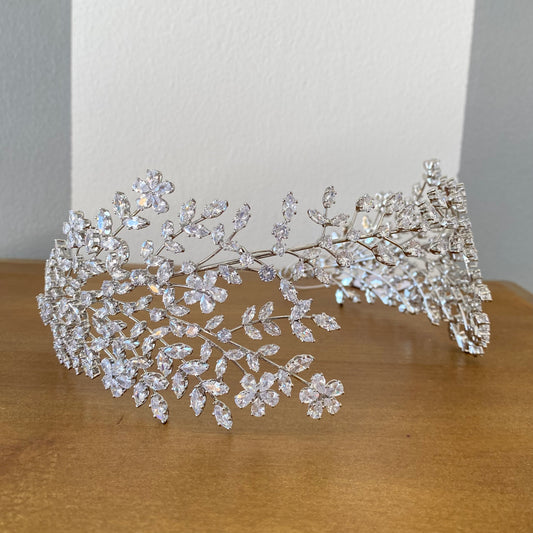Tiara COR300