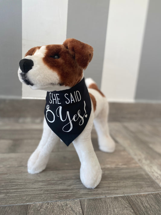 Pañuelo o bandana para perro She said yes